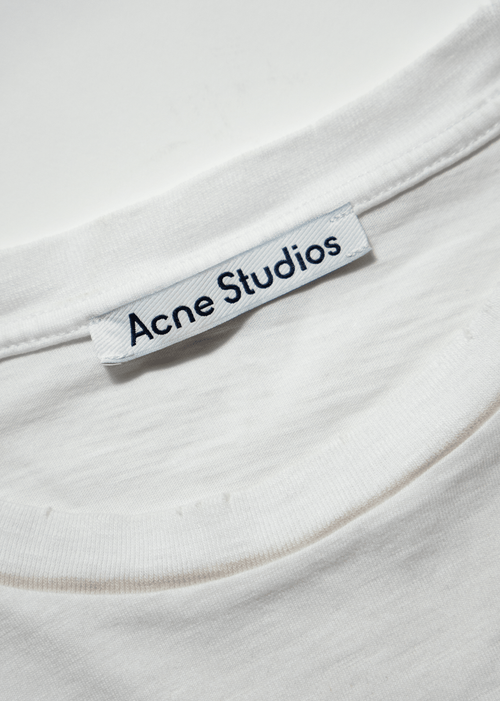ACNE STUDIOS WHITE LOGO T-SHIRT - VESSEL, racing forward