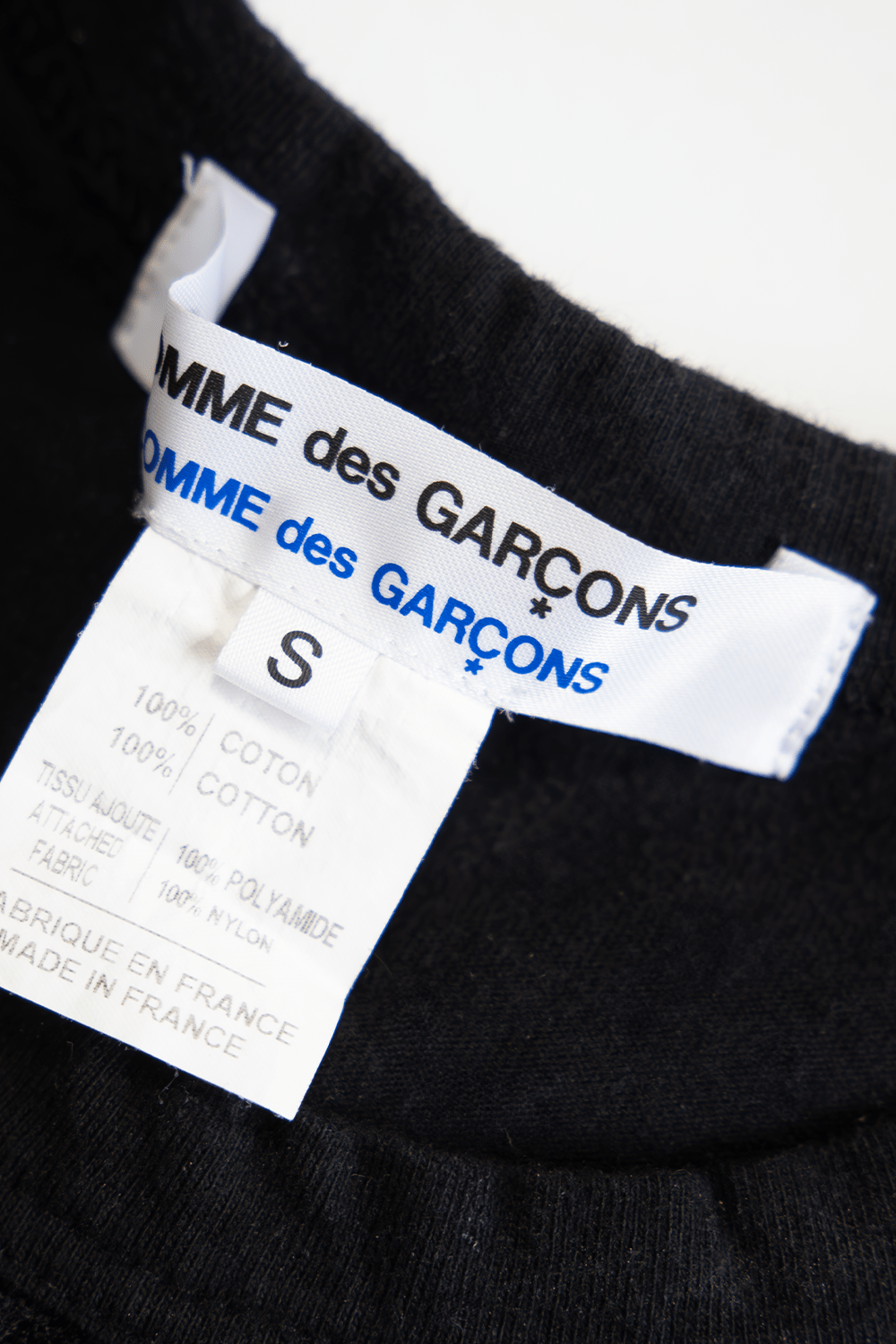 COMME DES GARÇONS LACE PANEL SLEEVELESS TOP - VESSEL, racing forward