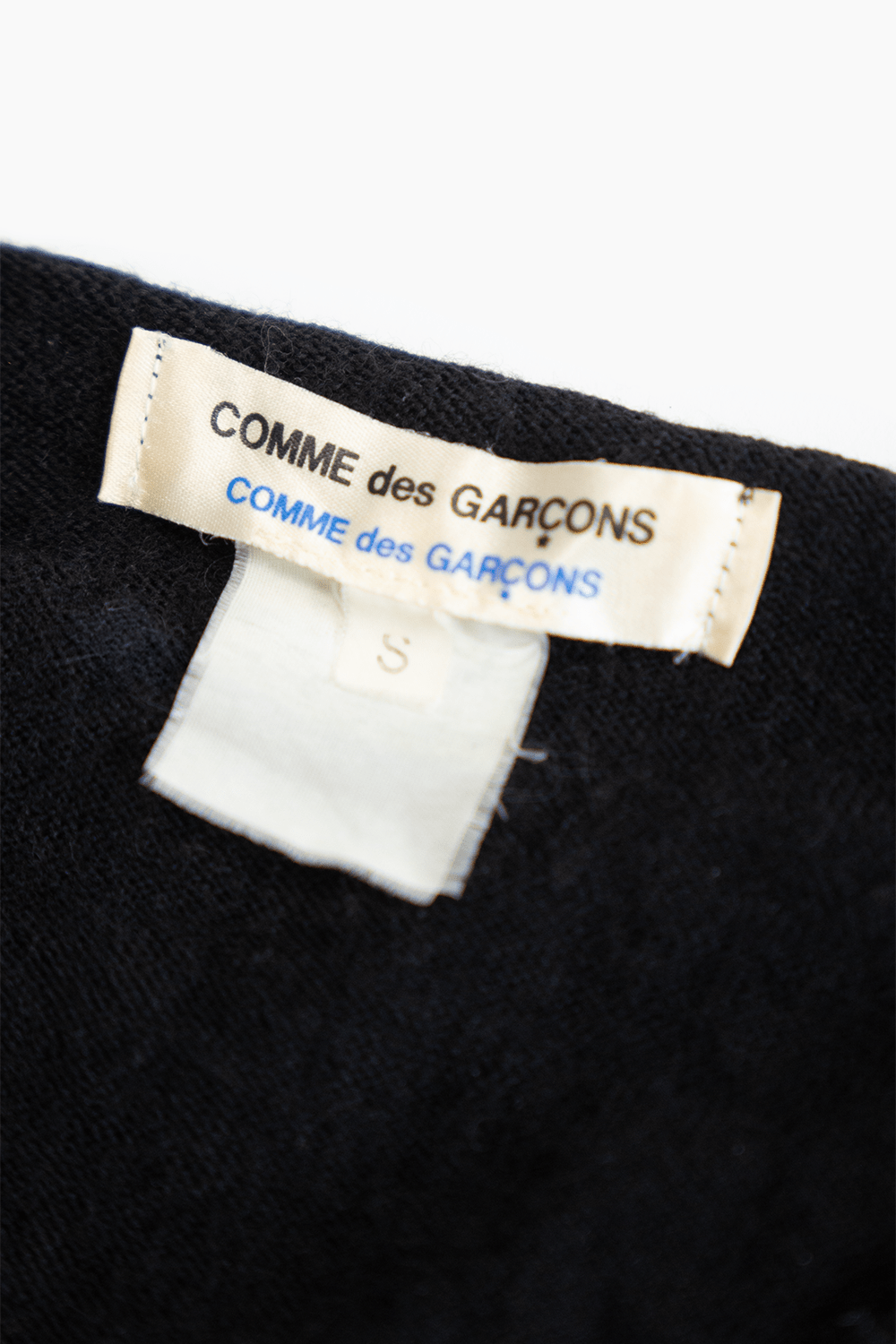 COMME DES GARÇONS POLKA DOT KNIT - VESSEL, racing forward