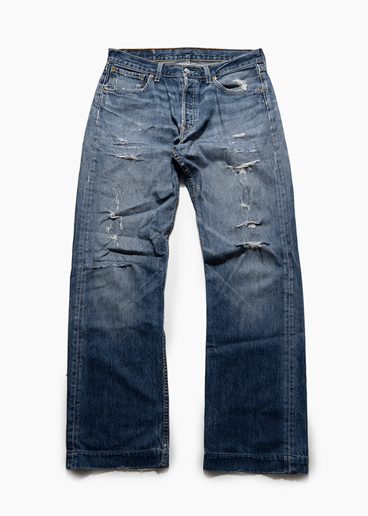 LEVI'S 501 DISTRESSED JEANS - VESSEL, racing forward