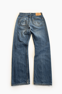 LEVI'S 501 JEANS DARK WASH - VESSEL, racing forward