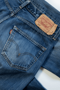 LEVI'S 501 JEANS DARK WASH - VESSEL, racing forward