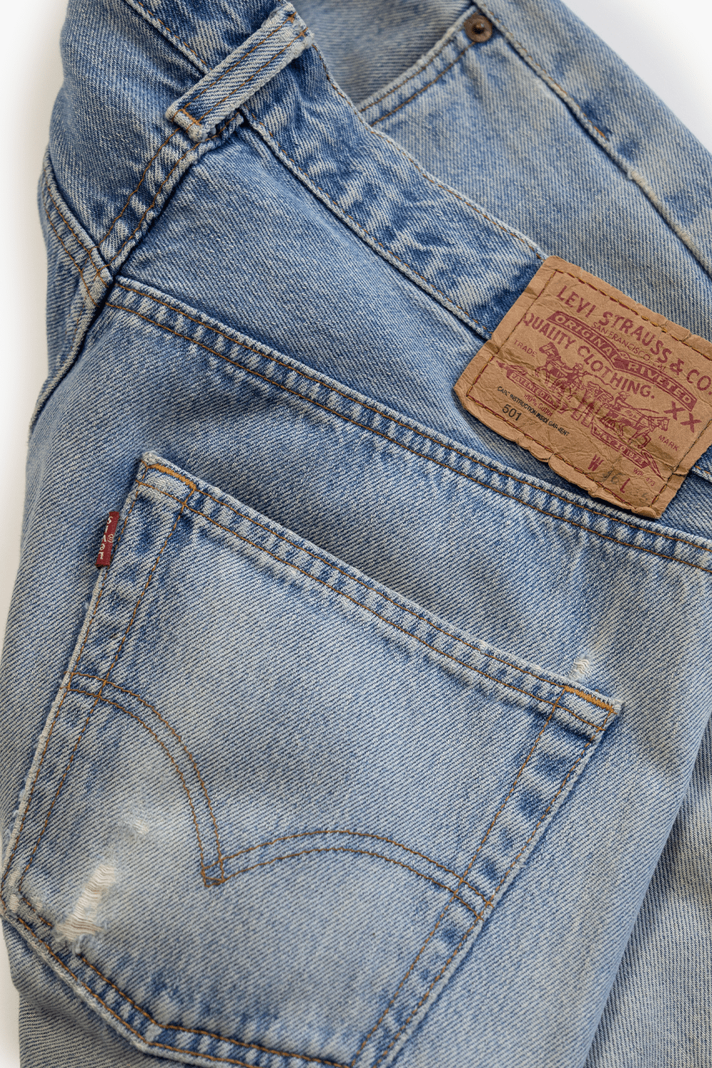 LEVI'S 501 JEANS LIGHT WASH - VESSEL, racing forward