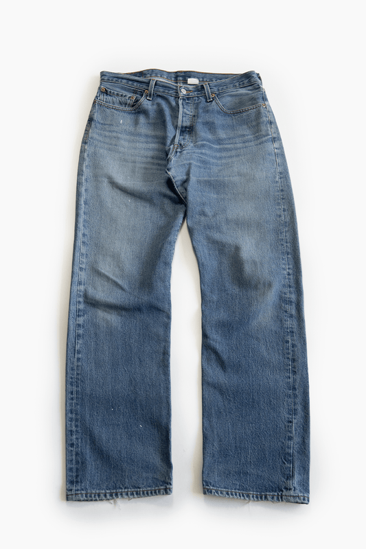 LEVI'S VINTAGE 501 JEANS - VESSEL, racing forward