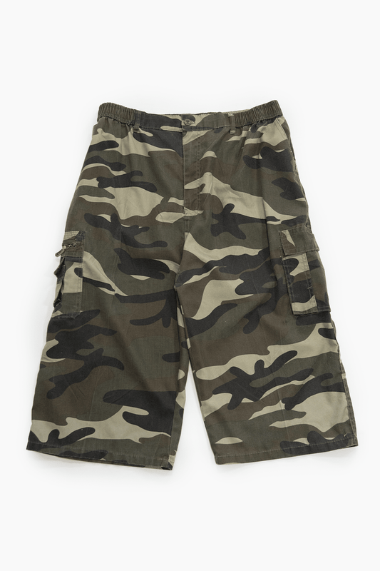 VINTAGE CAMO CARGO SHORTS - VESSEL, racing forward